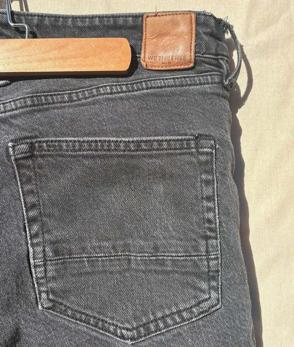 We The Free Raw Hem Faded Black Ripped Jeans Women's Size 25